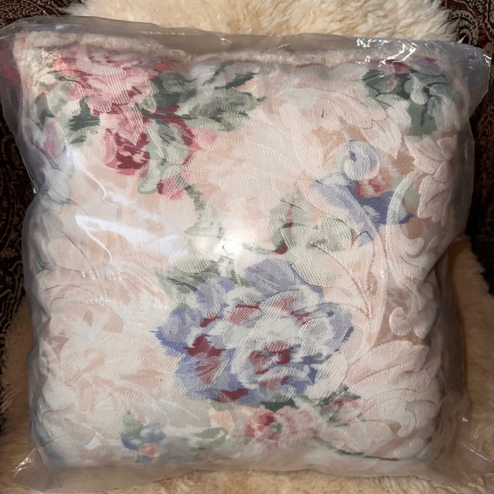 NOS Vintage Sure Fit Products Floral Beige Cotton Fringe Square Throw Pillow USA